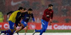 الإيقاف يُبعد قائد برشلونة عن ماتش ريال مايوركا بالدوري الإسباني