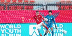 فىديو | مغربي يغادر مباراه النادي الاهلى ومونتيري مصابًا